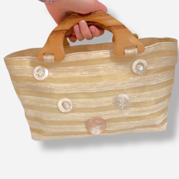 NWOT Philippine Striped Tote w/Abaca, Wood, and Shells - Picture 3 of 16